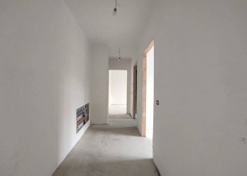 Corridoio - Four-room apartment via Caduti di Nassirya, Rovellasca - photo 7