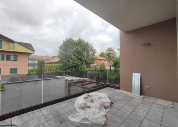 Terrazzo - Four-room apartment via Caduti di Nassirya, Rovellasca - photo 12
