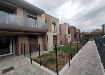 Facciata - Four-room apartment via Caduti di Nassirya, Rovellasca - photo 29