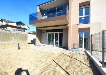 Facciata - Trilocale via Caduti di Nassirya, Rovellasca - foto 23