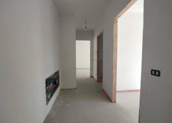 Corridoio - Trilocale via Caduti di Nassirya, Rovellasca - foto 12