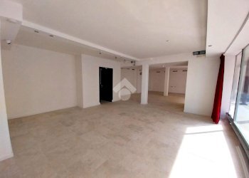 Shop via Risorgimento, Lugo - photo 8