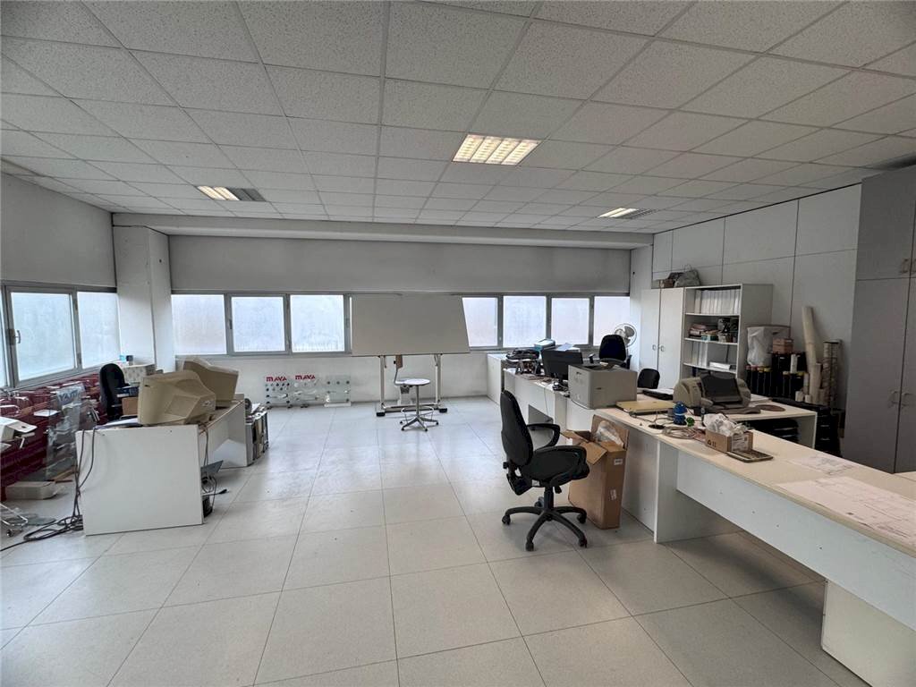 Office avignone 13, Como - photo 3