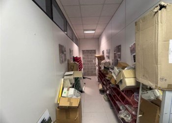 Warehouse avignone 13, Como - photo 8