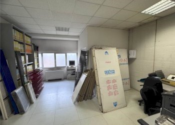 Warehouse avignone 13, Como - photo 9