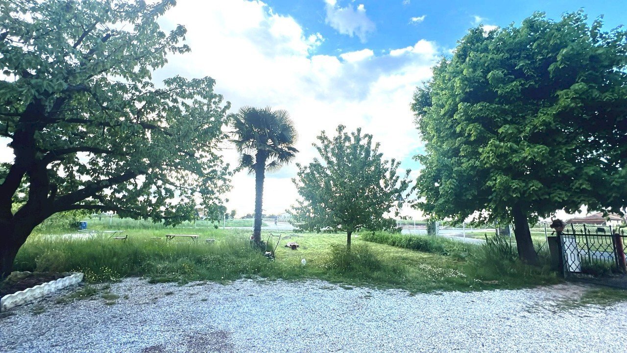 Semi-detached Villa Mordano - photo 1