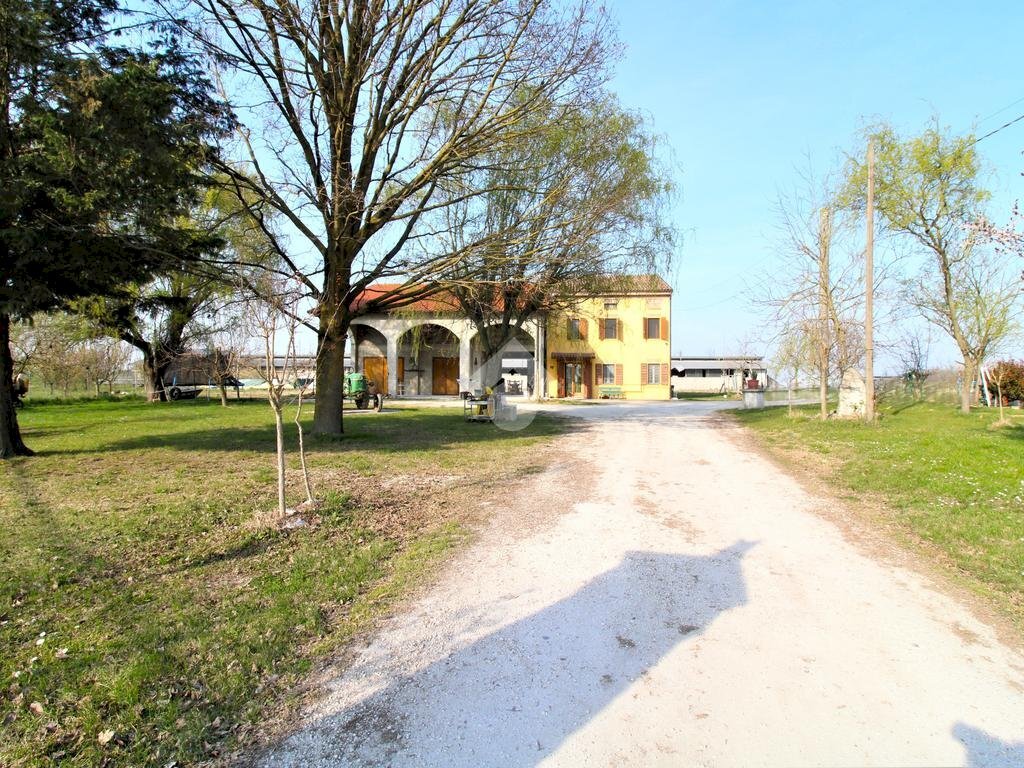 Independent house Via martiri della libertà, Concordia sulla Secchia - photo 2