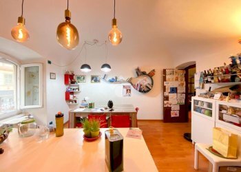 Apartment Via Gio Francesco Niella, Savona (neighborhood Centro) - photo 2