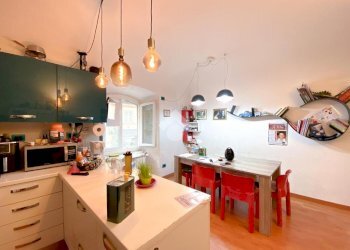 Apartment Via Gio Francesco Niella, Savona (neighborhood Centro) - photo 3