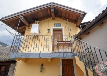 Casa semi indipendente FRAZIONE NEYRAN, Brissogne - foto 2
