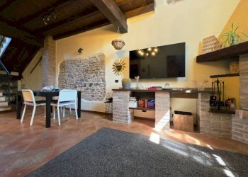 Salone - Three-room apartment strada Bergamino, Collecchio - photo 3