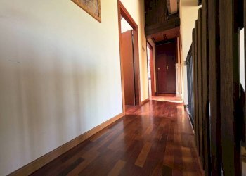 Corridoio - Three-room apartment strada Bergamino, Collecchio - photo 17