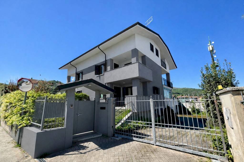 Facciata - Villa via Giuseppe Mazzini, 14, Busca - photo 2