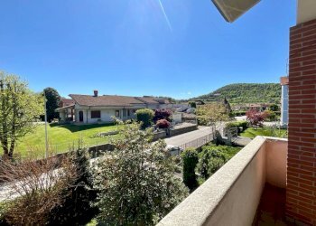 Balcone - Villa via Giuseppe Mazzini, 14, Busca - foto 1