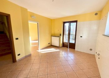 Cucina - Villa via Giuseppe Mazzini, 14, Busca - foto 15