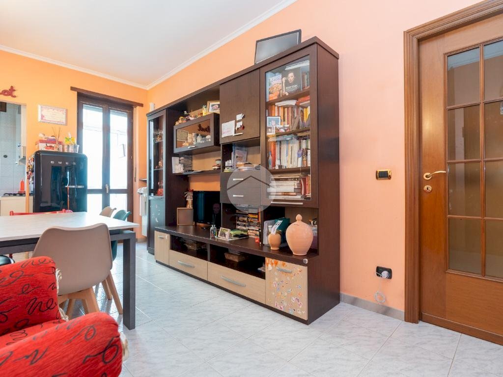 Three-room apartment Via II Giugno, Beinasco - photo 3