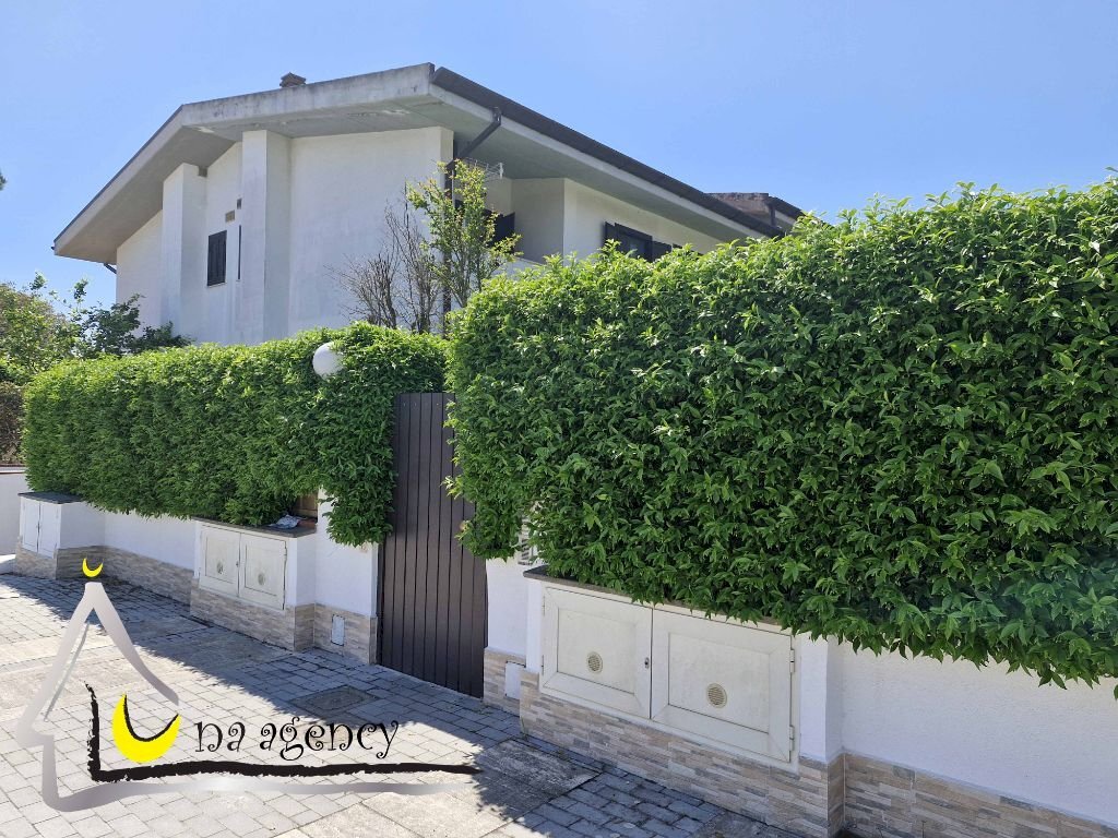 Casa indipendente Via Duca del mare 6, 04016 Sabaudia LT, Sabaudia - foto 1