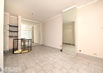 Locale Commerciale via Chiappero, 21, Pinerolo - foto 2