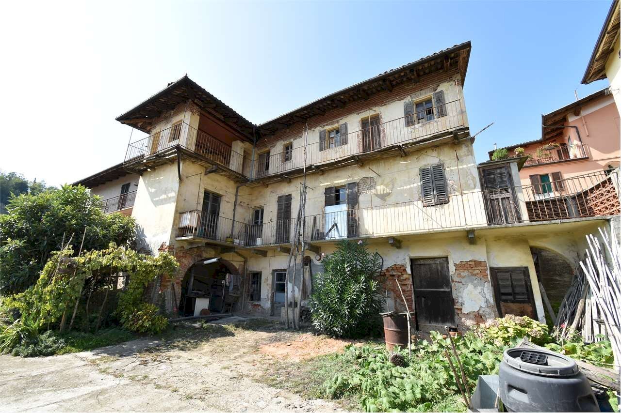 Casa indipendente Vezza d'Alba - foto 1
