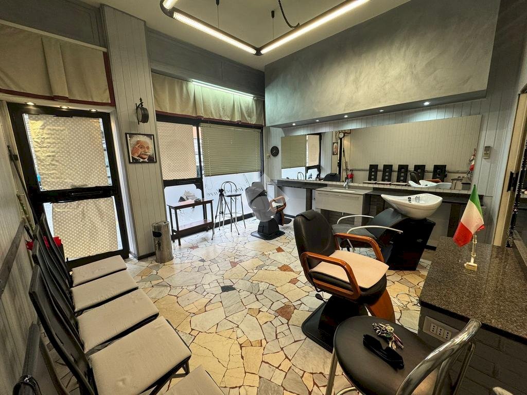 Shop negozio corso torino, Novara - photo 3