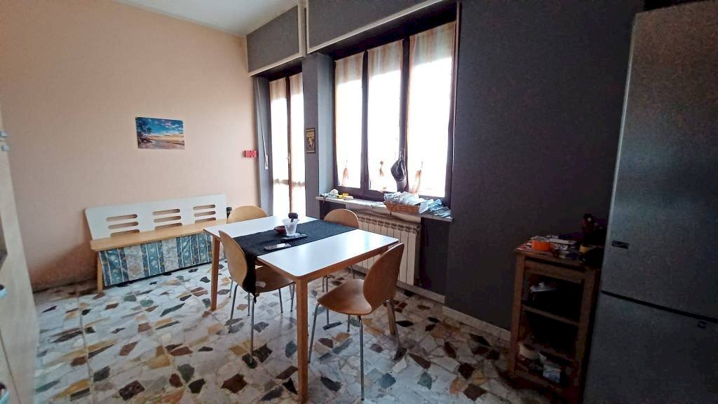 Salone - Three-room apartment via Roma, Caselette - photo 3