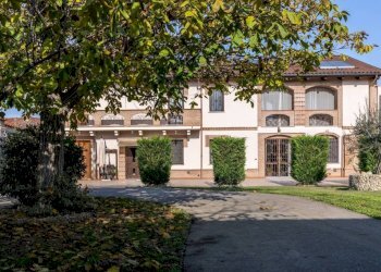 Facciata - Villa via Maniotto, 6, Carmagnola - foto 2