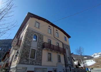 Facciata - Quadrilocale Località Grande Golette, 69, La Thuile - foto 10