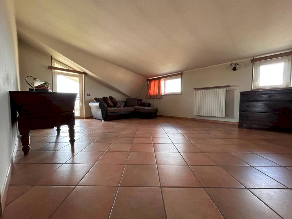 Stanza non arredata - Appartamento via Beinette, 16, Peveragno - foto 3