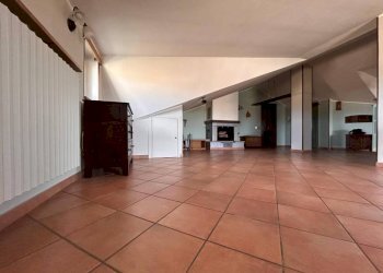 Salone - Appartamento via Beinette, 16, Peveragno - foto 2