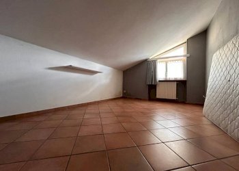 Camera da letto - Appartamento via Beinette, 16, Peveragno - foto 18