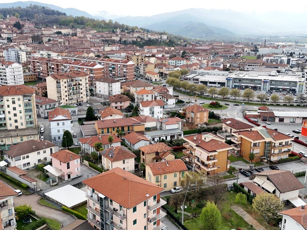 Box Via Fratelli Pistoi, Saluzzo - foto 1