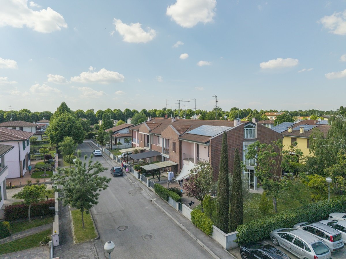 Small Villa Massa Lombarda - photo 1