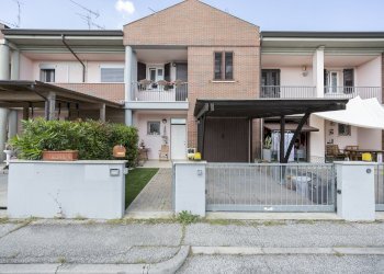 Small Villa Massa Lombarda - photo 3