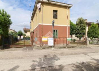 Casa indipendente Via G. Setti, San Pietro in Casale - foto 3