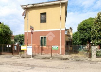 Casa indipendente Via G. Setti, San Pietro in Casale - foto 4