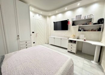 Camera da letto - Villa strada Cascine Nuove, Frossasco - photo 32