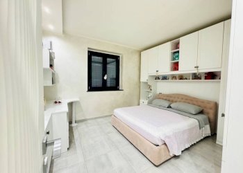 Camera da letto - Villa strada Cascine Nuove, Frossasco - photo 33