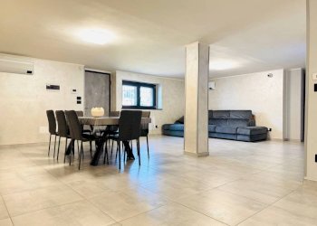 Salone - Villa strada Cascine Nuove, Frossasco - photo 46