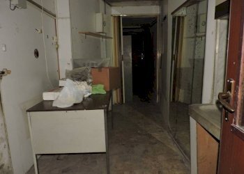 Interno non residenziale - Magazzino via Samengo, 3r, Genova (zona Sampierdarena) - foto 6