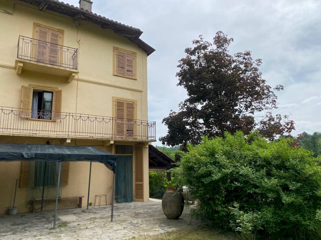 Facciata - Independent house Frazione San Rocco, 24, Montaldo Roero - photo 3