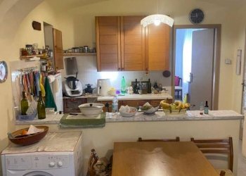 Cucina - Casa indipendente Frazione San Rocco, 24, Montaldo Roero - foto 11