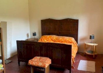 Camera da letto - Casa indipendente Frazione San Rocco, 24, Montaldo Roero - foto 25