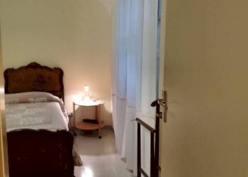 Camera da letto - Casa indipendente Frazione San Rocco, 24, Montaldo Roero - foto 13