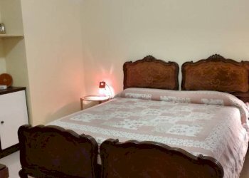 Camera da letto - Casa indipendente Frazione San Rocco, 24, Montaldo Roero - foto 15