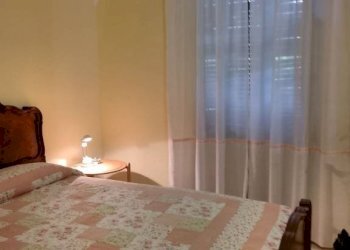 Camera da letto - Casa indipendente Frazione San Rocco, 24, Montaldo Roero - foto 16