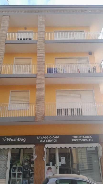 Facciata - Quadrilocale via Antonio Gramsci, 1, Cuorgnè - foto 1