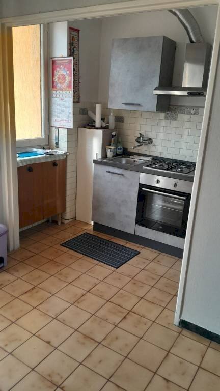 Cucina - Quadrilocale via Antonio Gramsci, 1, Cuorgnè - foto 2