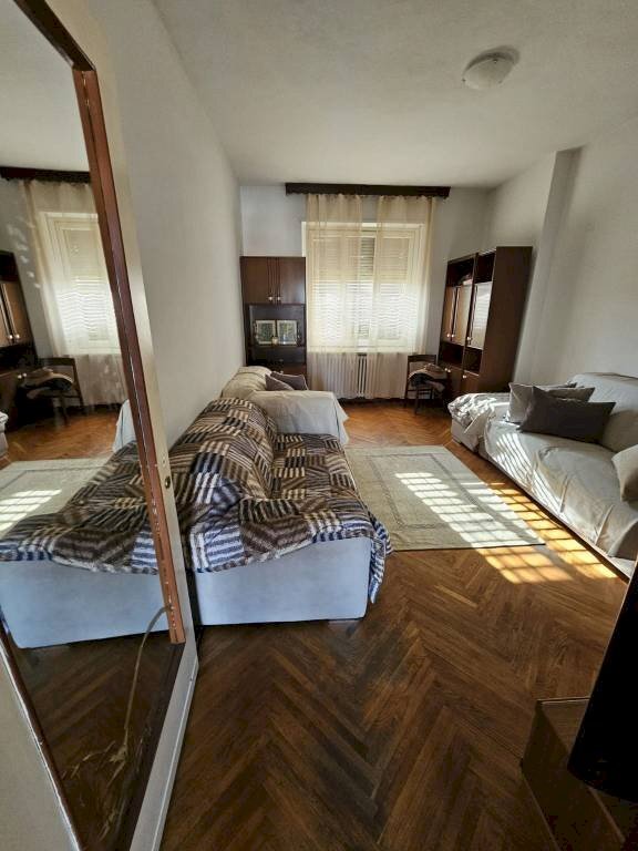 Camera da letto - Quadrilocale via Antonio Gramsci, 1, Cuorgnè - foto 1