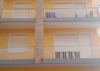 Facciata - Four-room apartment via Antonio Gramsci, 1, Cuorgnè - photo 2