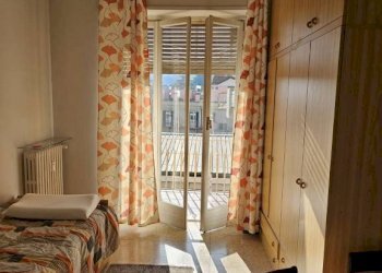 Camera da letto - Quadrilocale via Antonio Gramsci, 1, Cuorgnè - foto 4
